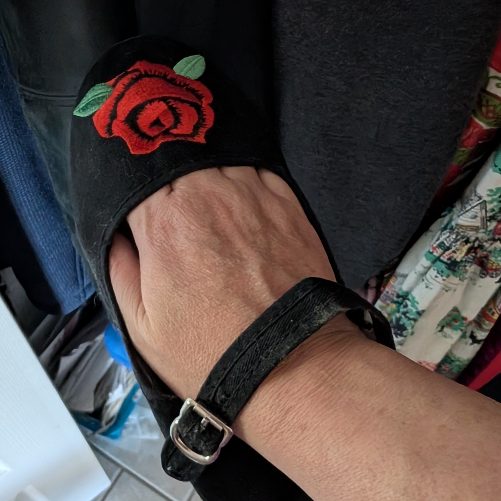 Unk Black Flats with Red Rose Embroidery